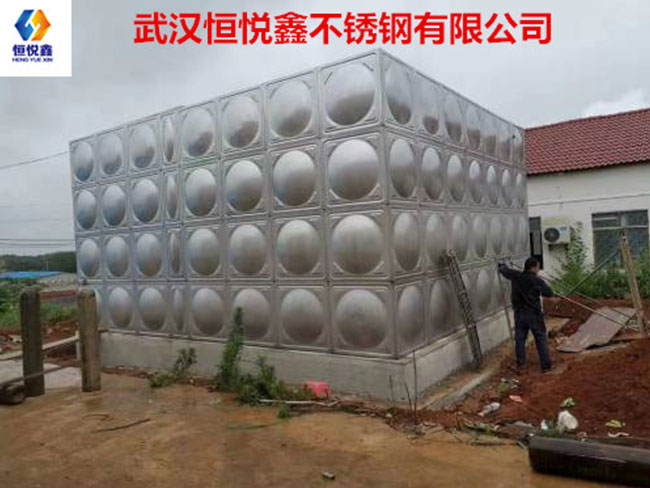 不銹鋼消防水箱施工現(xiàn)場(chǎng)